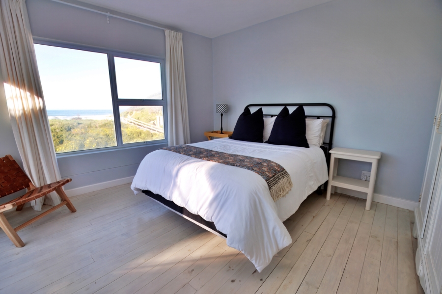 4 Bedroom Property for Sale in Stilbaai Oos Western Cape